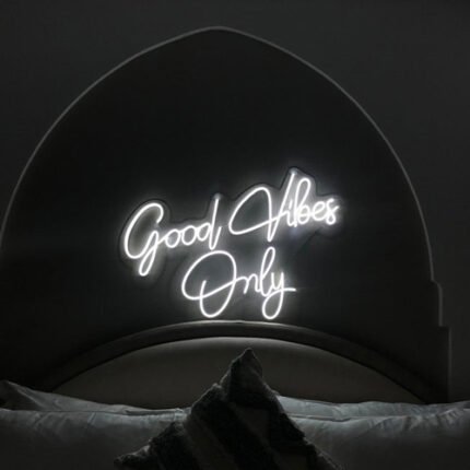 Good Vibes Only Neon Sign 01