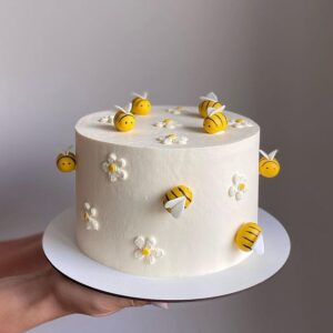 Bumble and Bloom Cake