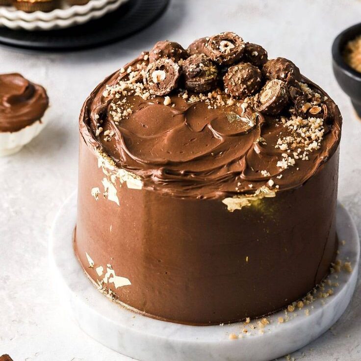 Ferrero Rocher Cake (1)