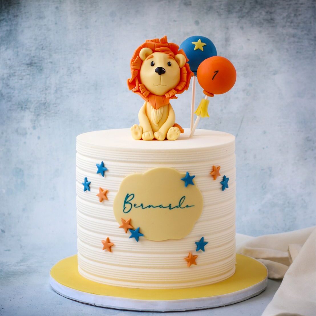 baby lion cake