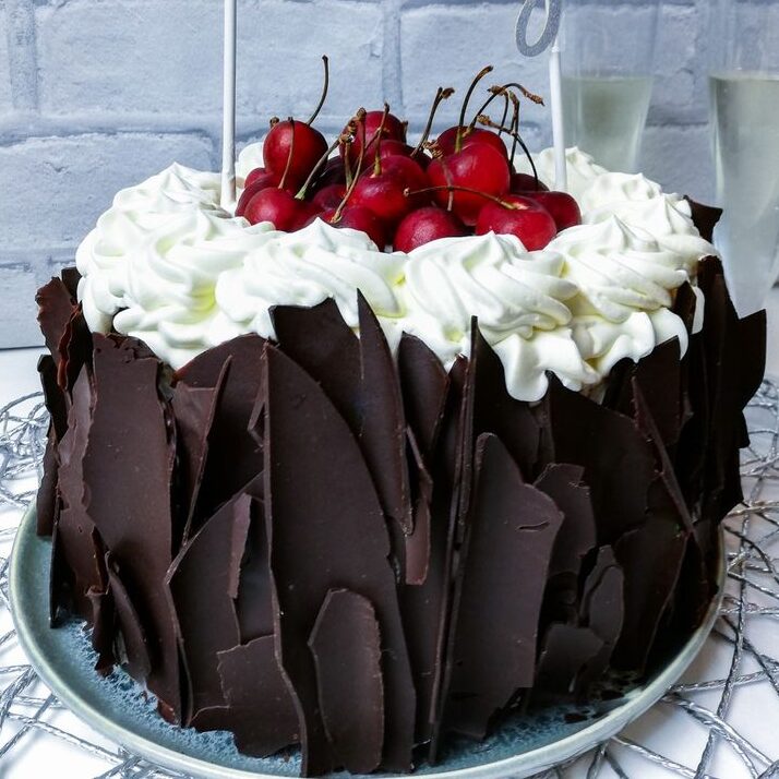 blackforest anniversary drip cake