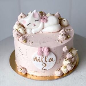 The Sleepy Kitty Cake