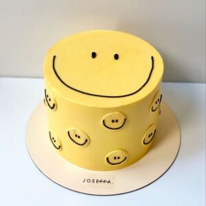 Retro Smiley Pattern Cake - 1.5 Kg