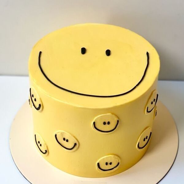 Retro Smiley Pattern Cake