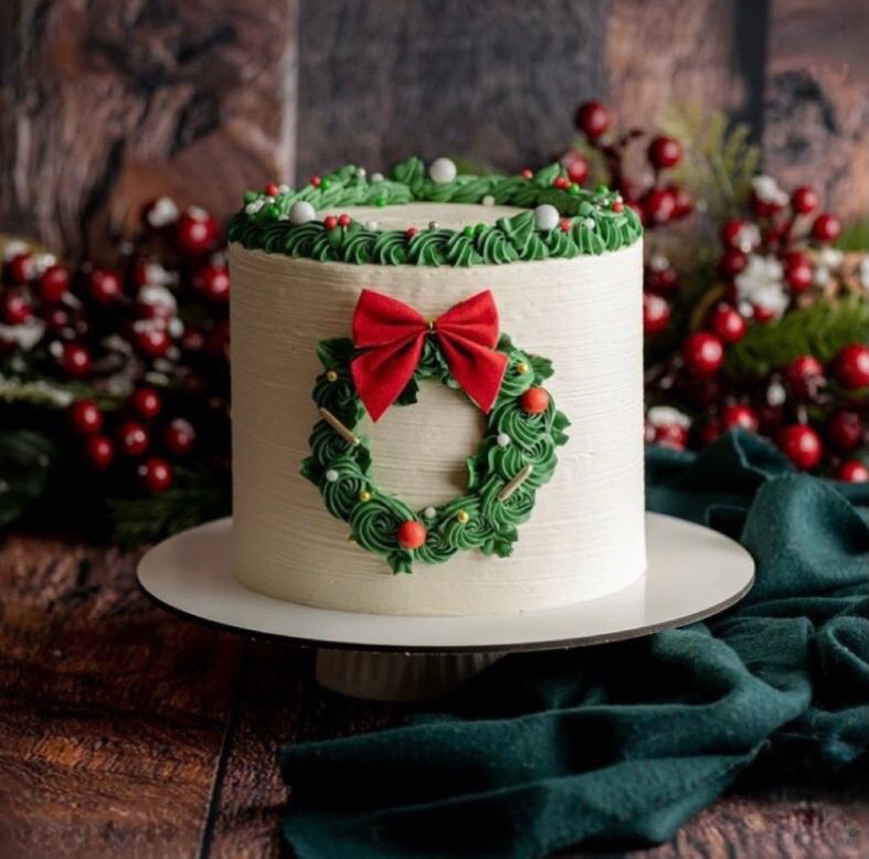 christmas-special-wreath-cake