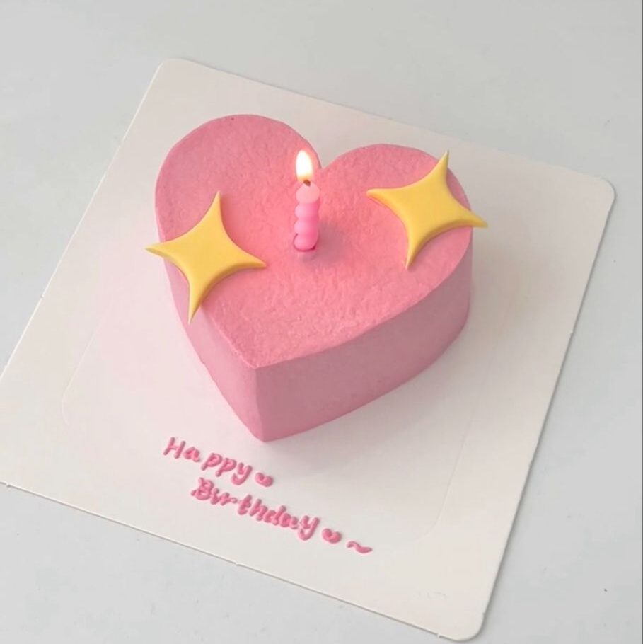 heart smoji cake