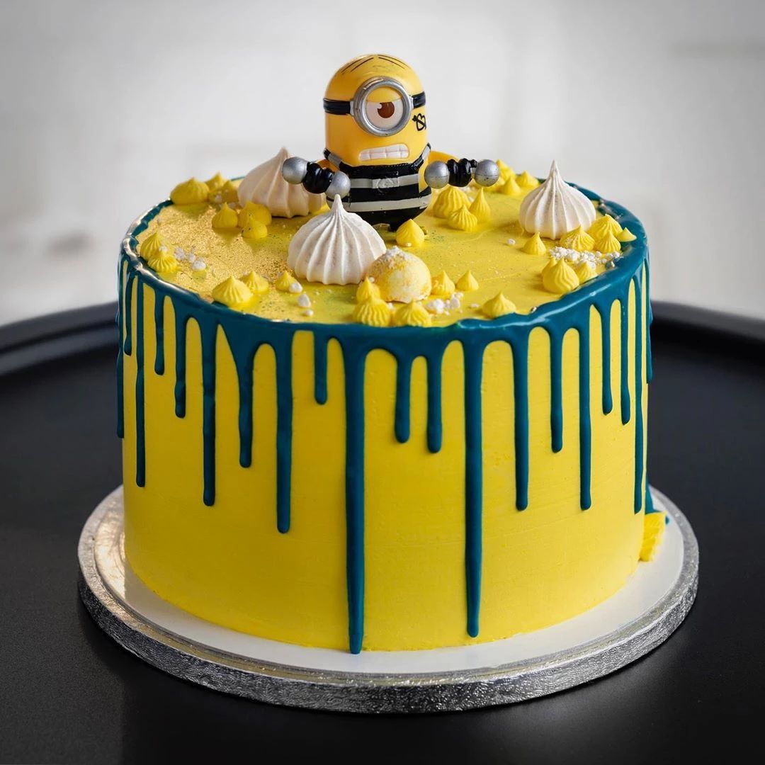 minion cake
