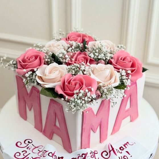 mom special cake