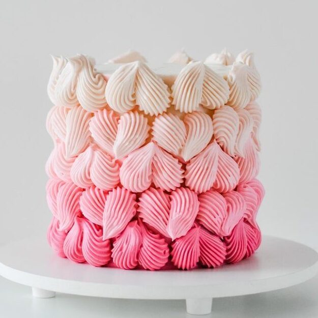 ombre hearts cake