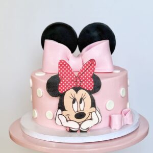 Playful Minnie Mouse Cake