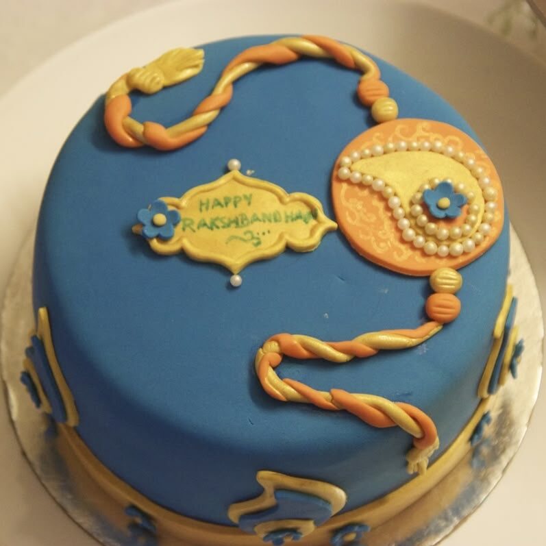 Royal rakhi cake